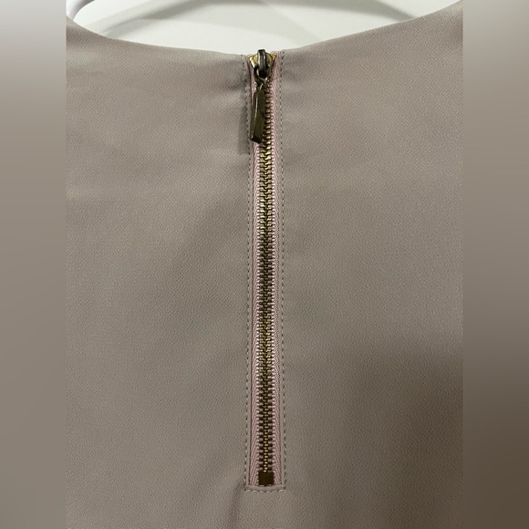 EXPRESS SLEEVELESS TOP WOMENS XS TEE TANK T SHIRT Beige (0215) - Picture 5 of 7